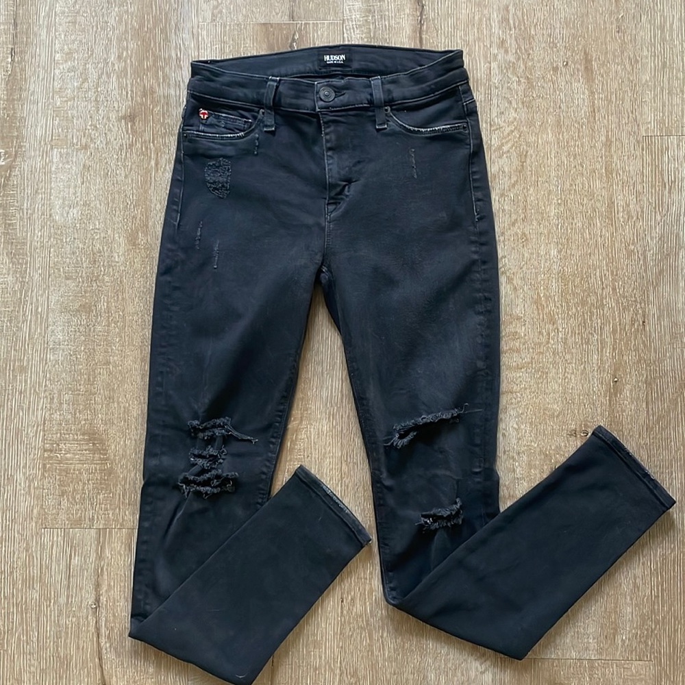 Hudson Skinny Jeans. Size 27. Distressed black.